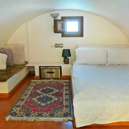 Apartment Helena Santorini- Private Plunge Pool & Bbq Messaria (Santorini)